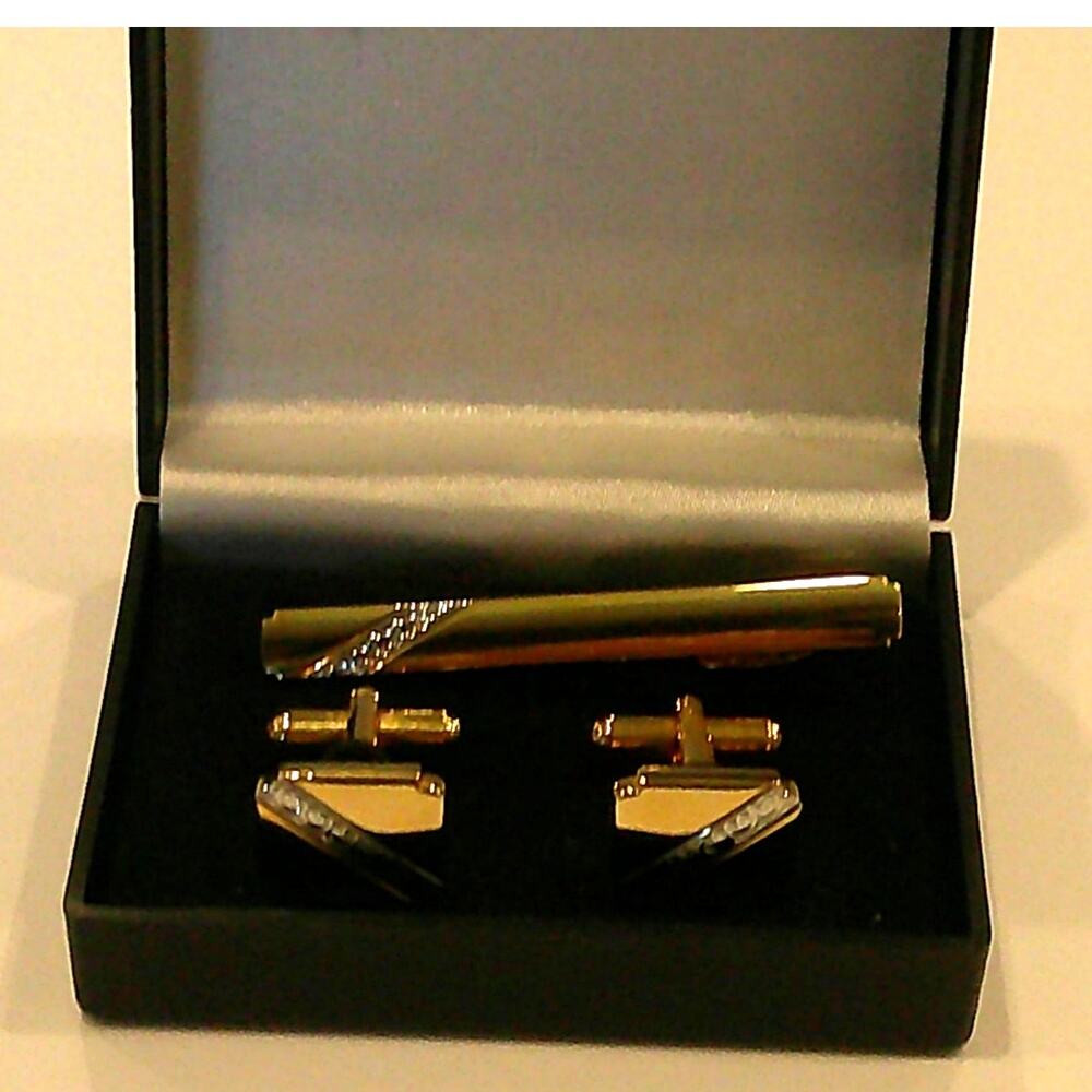 Vtg Two-Tone Cufflinks & Tie Clip Two-Tone Gold & Silver Wet With Scroll Design
